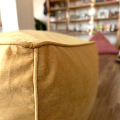 Reposapiés Terciopelo - Aiire Co.